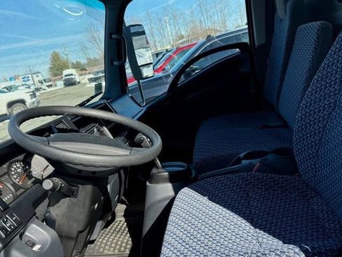 Used 2024 Chevrolet Low Cab Forward 5500XG image 3