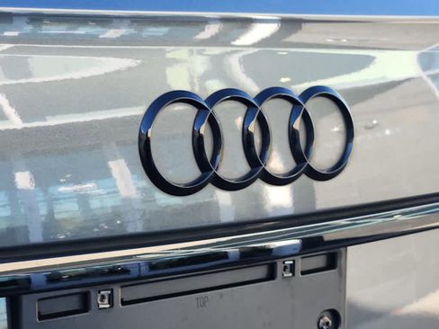 Used 2023 Audi SQ5 Premium Plus w/ Premium Plus Package image 22