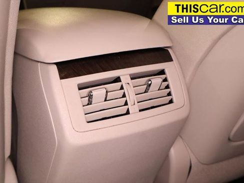Used 2015 Toyota Venza LE FWD image 24