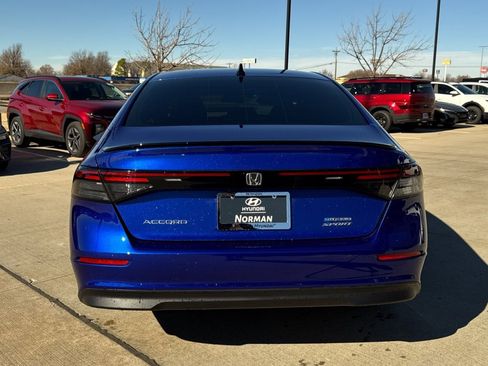 Used 2025 Honda Accord Sport image 5