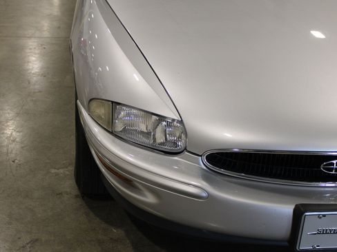 Used 1999 Buick Riviera Supercharged Coupe FWD image 38