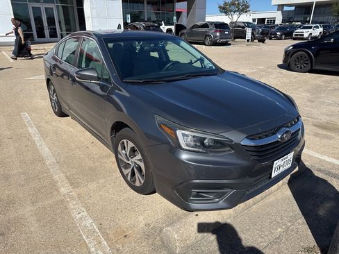 Used 2022 Subaru Legacy Premium image 2