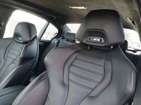 Used 2019 BMW M5 image 29