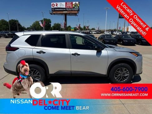 Used 2024 Nissan Rogue S FWD image 6