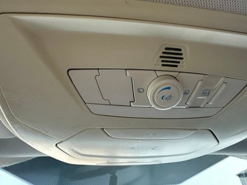 Used 2014 Ford Focus Titanium FWD image 22