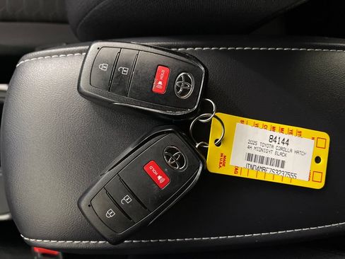 Certified 2025 Toyota Corolla SE FWD image 24