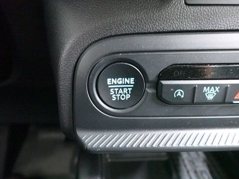 Used 2025 Ford Bronco Sport Badlands image 21