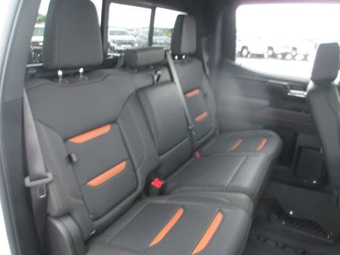 Used 2026 GMC Sierra 1500 AT4 w/ AT4 Premium Package AWD/4WD image 25