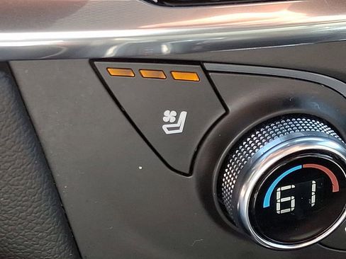 Certified 2023 Chevrolet Traverse Premier w/ Redline Edition AWD/4WD image 23