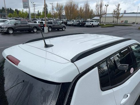 New 2026 Jeep Compass Latitude image 12