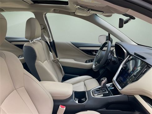 Used 2022 Subaru Legacy Limited w/ Popular Package #3 image 15