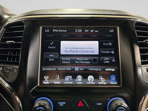 Used 2014 Jeep Grand Cherokee Overland w/ Advanced Technology Group AWD/4WD image 33