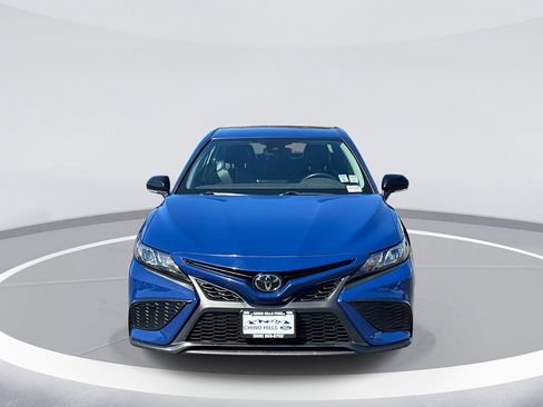 Used 2024 Toyota Camry SE FWD image 2