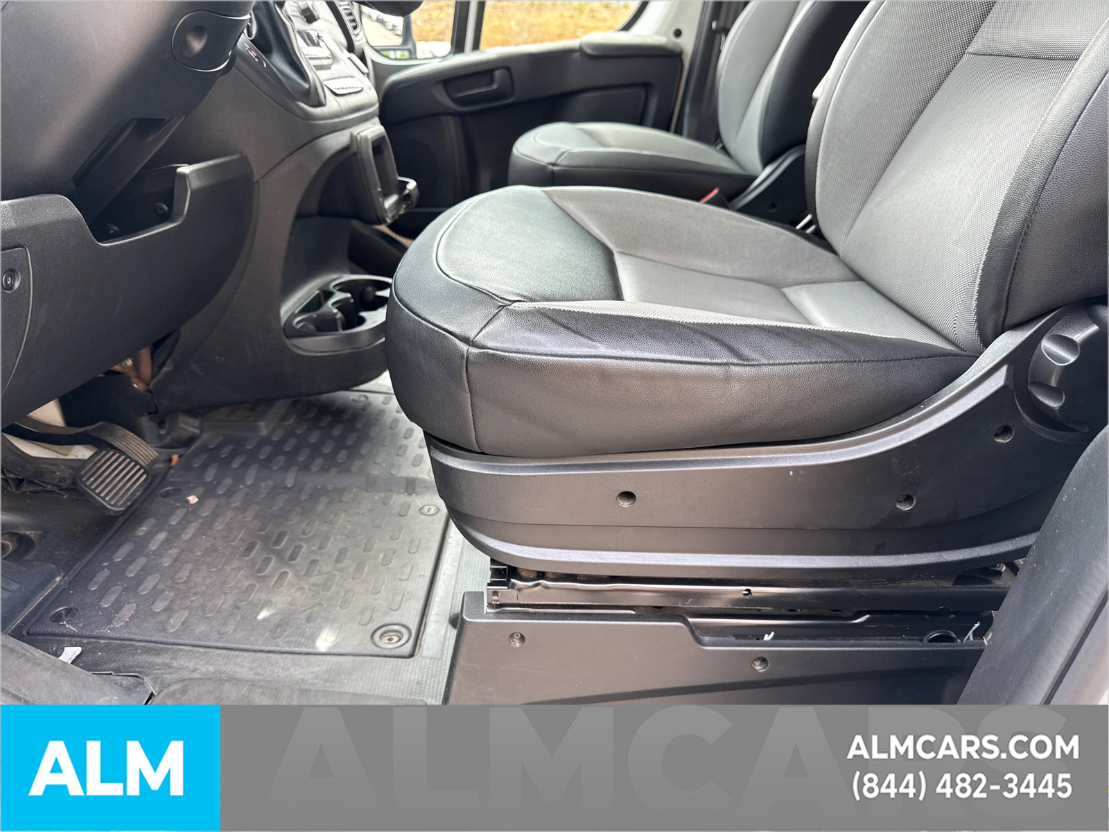 Used 2025 RAM ProMaster 2500 w/ Convenience Group FWD image 10