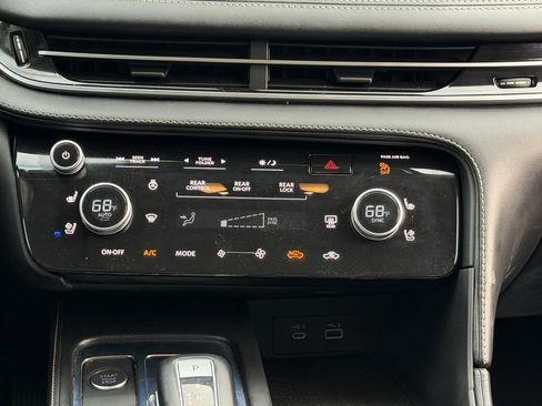 Used 2022 INFINITI QX60 Luxe w/ Performance Audio Package image 23