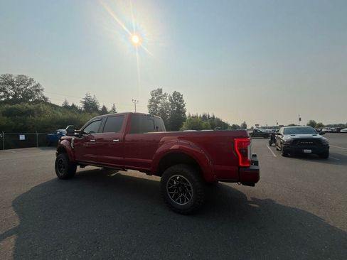 Used 2017 Ford F350 Platinum AWD/4WD image 3
