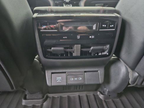 Used 2025 Acura MDX A-Spec image 22