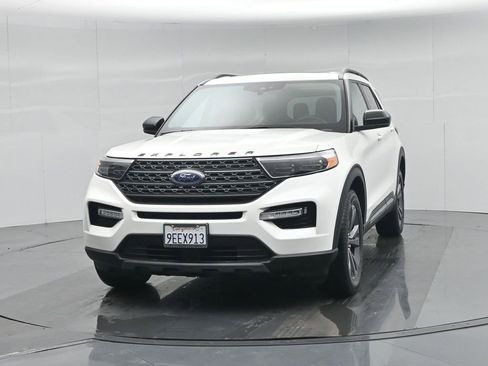 Certified 2023 Ford Explorer XLT w/ Equipment Group 202A image 63