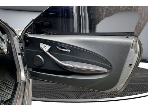 Used 2009 BMW 650i Convertible RWD image 21
