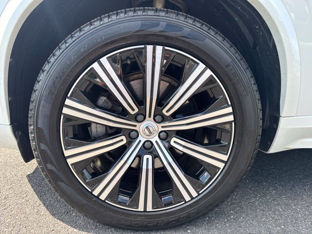 Certified 2023 Volvo XC90 B6 Plus w/ Protection Package Premier AWD/4WD image 9