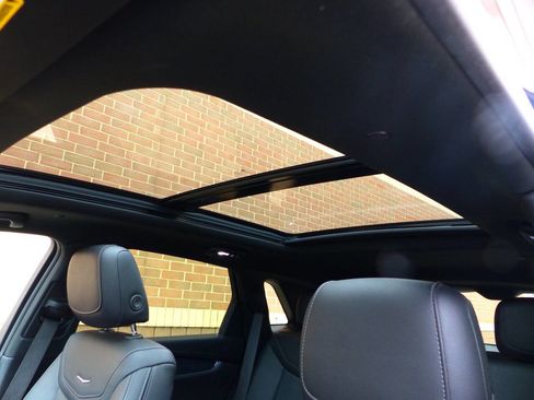 Used 2022 Cadillac XT5 Premium Luxury image 36