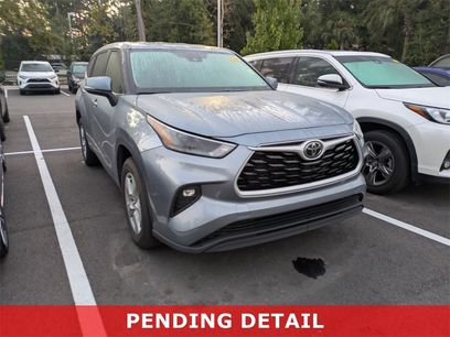 Used 2024 Toyota Highlander LE