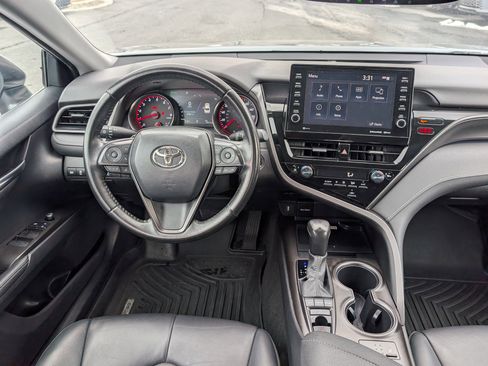 Used 2022 Toyota Camry XSE image 16