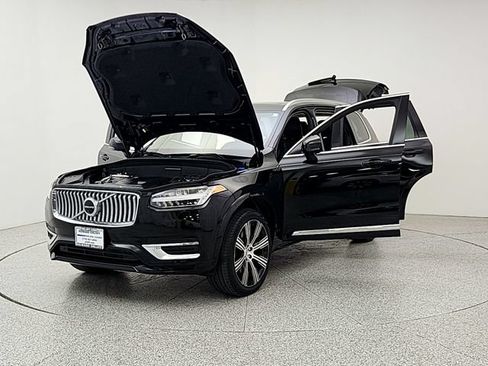 Certified 2024 Volvo XC90 T8 Ultimate w/ Protection Package Premier AWD/4WD image 9