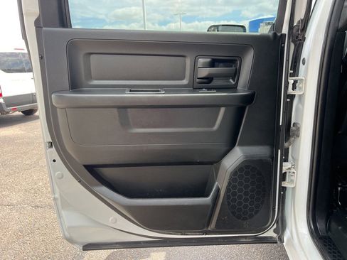 Used 2022 RAM 3500 Tradesman w/ Chrome Appearance Group image 15