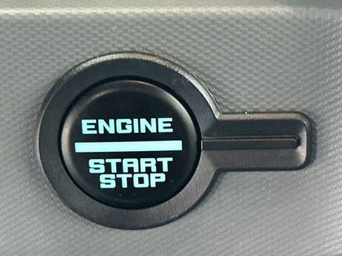 Used 2023 Ford Bronco Everglades image 35