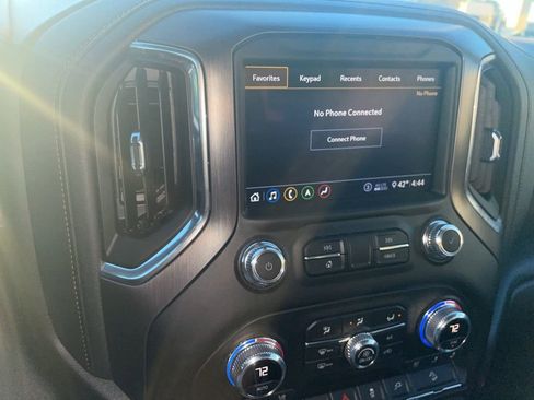 Used 2020 GMC Sierra 1500 AT4 w/ AT4 Premium Package image 17