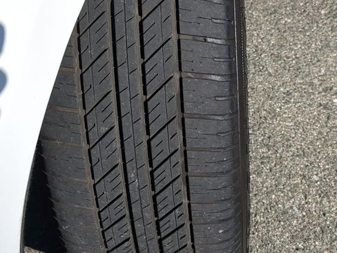 Used 2021 Chrysler Pacifica Limited w/ Premium & Safety Sphere Group image 12