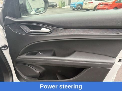 Used 2024 Alfa Romeo Stelvio Sprint image 33