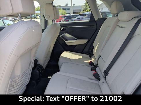 Used 2022 Audi Q3 2.0T Premium Plus AWD/4WD image 13