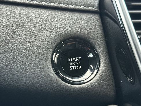 New 2026 Nissan Armada SL w/ Captain's Chari Seat Package image 20