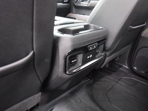 Used 2022 Chevrolet Silverado 1500 ZR2 w/ Technology Package image 14