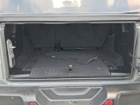 Used 2021 Jeep Wrangler 4WD Unlimited Willys image 29