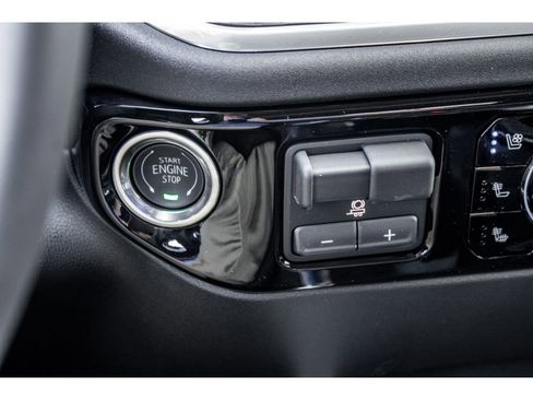 New 2026 GMC Sierra 1500 SLT w/ SLT Premium Plus Package image 33