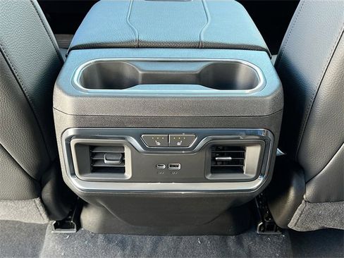 New 2026 GMC Sierra 2500 Denali w/ Denali Reserve Package image 18