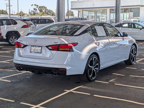 Used 2024 Nissan Altima 2.5 SR FWD image 4