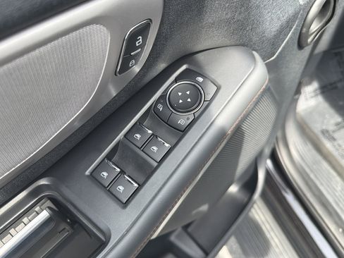 Used 2025 Ford Expedition Active AWD/4WD image 17