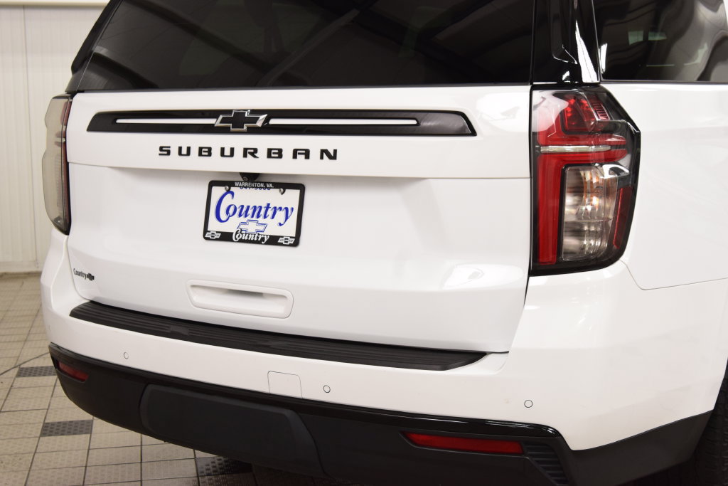 Used 2024 Chevrolet Suburban Z71 w/ Luxury Package AWD/4WD image 22