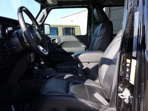 Used 2023 Jeep Wrangler Unlimited Sahara w/ Cold Weather Group image 22