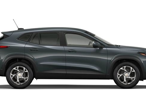 New 2026 Chevrolet Trax LS w/ LS Convenience Package FWD image 3