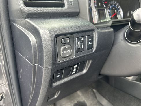 Used 2019 Toyota 4Runner Limited image 18