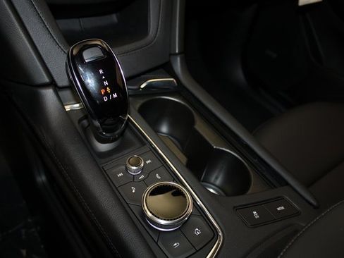 New 2025 Cadillac XT5 Luxury image 15