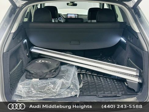 Certified 2025 Audi Q5 e Premium Plus w/ Premium Plus Package AWD/4WD image 31