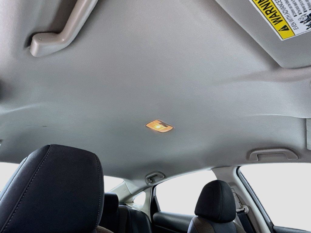 Used 2019 Honda Insight EX image 16