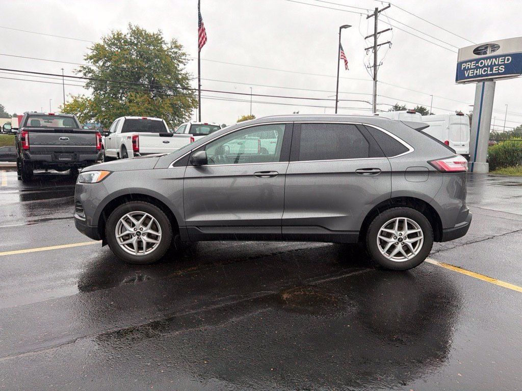 Used 2023 Ford Edge SEL w/ Convenience Package AWD/4WD image 4