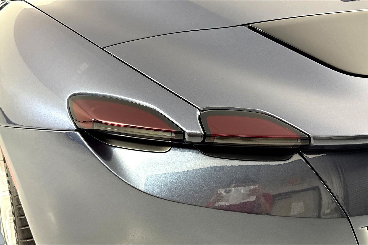 Used 2024 Ferrari Roma Spider RWD image 22
